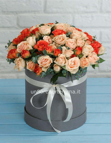 Box Floweers rose spray mix